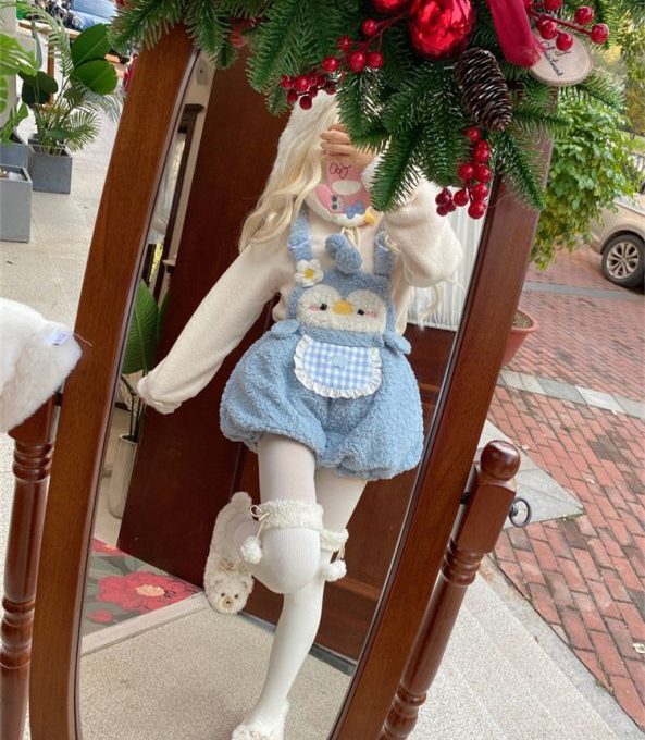Blusa Snow Bunny Pompom - To Alice ૮꒰ ˶• ༝ •˶꒱ა ♡